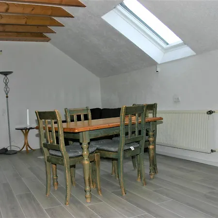 Kraemer Dax Keine Monteurwohnung * Mehren (Vulkaneifel)